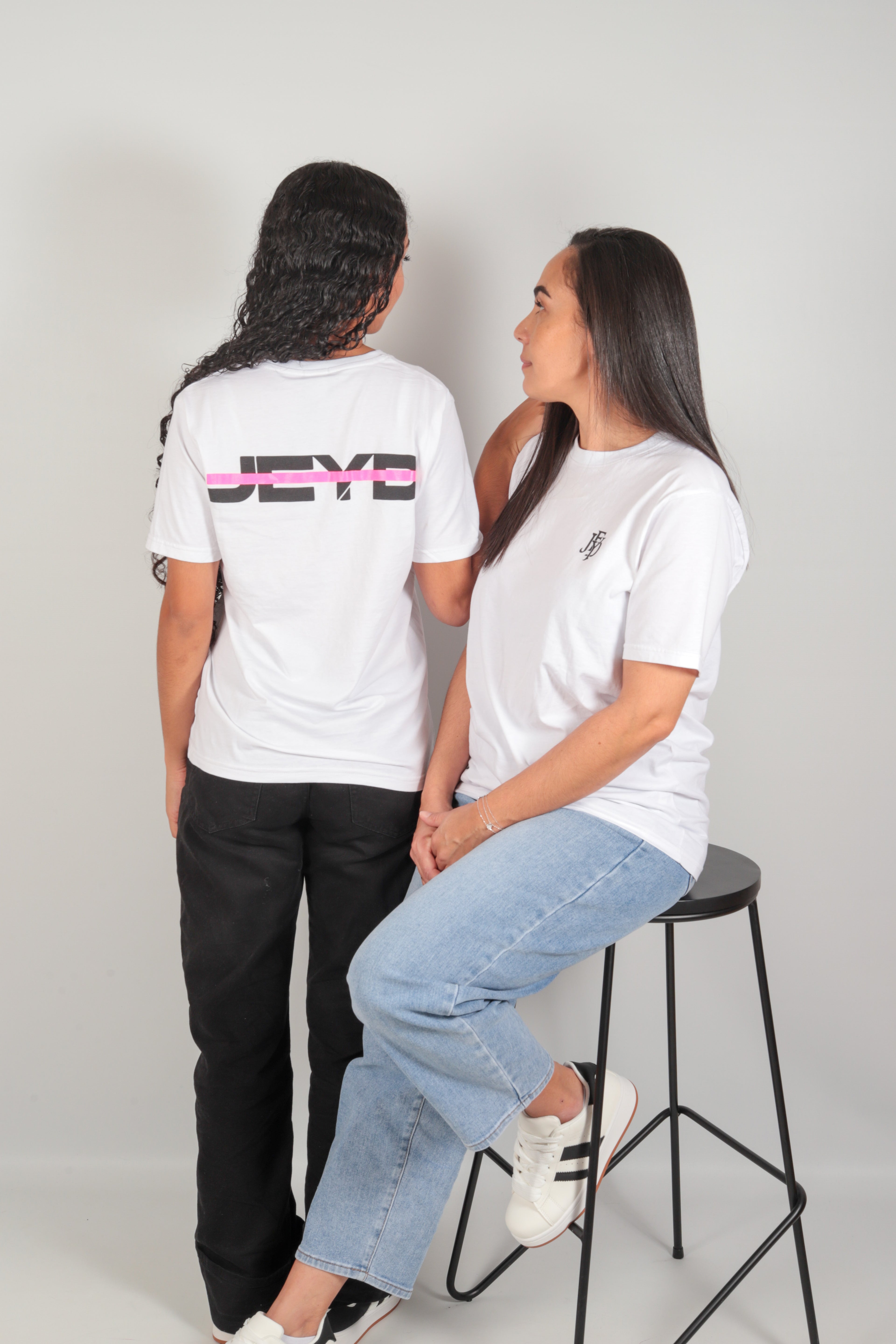 T-shirt avec écriture JEYD (dans le dos)